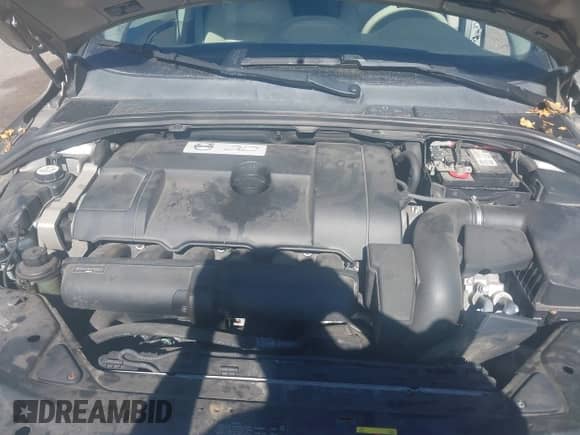 2012 Volvo XC70 3.2L with VIN YV4940BZXC1135702, listed as a IAAI auction lot 43475444 with 152,310 mi miles and . Bid and sale history available at DreamBid. Image 10.