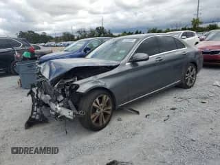 2017 Mercedes-Benz C 300 с VIN WDDWF4JBXHR258555, выставлен на аукционе Copart как лот 85503685 с пробегом Не указан миль и Чистый • Clean title. История ставок и продаж доступна на DreamBid. Изображение 1.