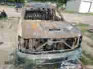 2015 Chevrolet Silverado 2500HD LTZ z VIN 1GC1KWE82FF185304, wystawiony jako Copart lot #66446155 z przebiegiem Nie podano mil oraz Nie do naprawy • Non repairable. Historia ofert i sprzedaży dostępna na DreamBid. Obrazek 5.