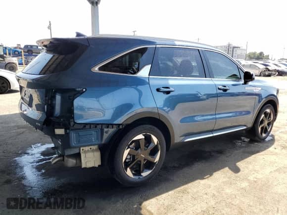2025 Kia Sorento EX with VIN KNDRHDJG9S5291526, listed as a Copart auction lot 68220295 with 34,918 mi miles and Salvage title. Bid and sale history available at DreamBid. Image 3.