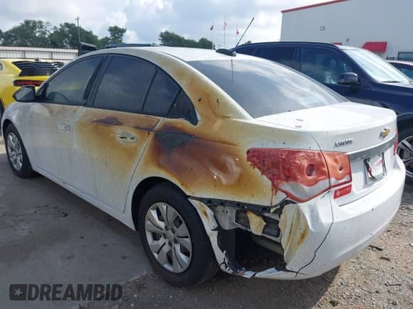 2016 Chevrolet Cruze LS с VIN 1G1PC5SHXG7213246, выставлен на аукционе IAAI как лот 42670246 с пробегом 96 320 миль миль и . История ставок и продаж доступна на DreamBid. Изображение 3.