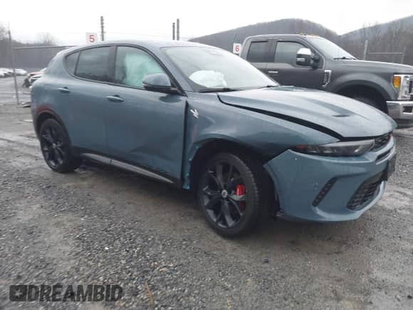 2024 Dodge Hornet R/T с VIN ZACPDFCW3R3A35345, выставлен на аукционе IAAI как лот 41456546 с пробегом 5 287 миль миль и . История ставок и продаж доступна на DreamBid. Изображение 1.