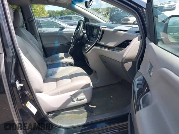 2015 Toyota Sienna XLE with VIN 5TDYK3DCXFS594038, listed as a IAAI auction lot 43181227 with 95,271 mi miles and . Bid and sale history available at DreamBid. Image 5.