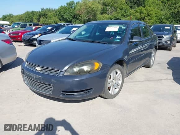 2008 Chevrolet Impala LT with VIN 2G1WC583281214042, listed as a IAAI auction lot 42830213 with 152,394 mi miles and . Bid and sale history available at DreamBid. Image 2.
