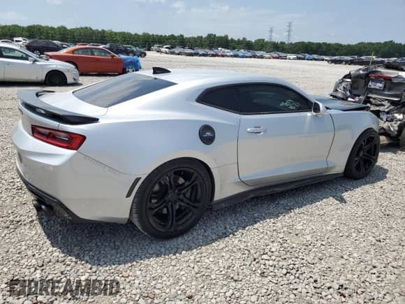 2016 Chevrolet Camaro 1SS с VIN 1G1FE1R76G0146262, выставлен на аукционе Copart как лот 64072535 с пробегом 133 415 миль миль и Списание • Salvage title. История ставок и продаж доступна на DreamBid. Изображение 3.