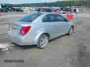 2015 Chevrolet Sonic LT с VIN 1G1JC5SB7F4116118, выставлен на аукционе IAAI как лот 43208939 с пробегом 118 161 миль миль и . История ставок и продаж доступна на DreamBid. Изображение 4.