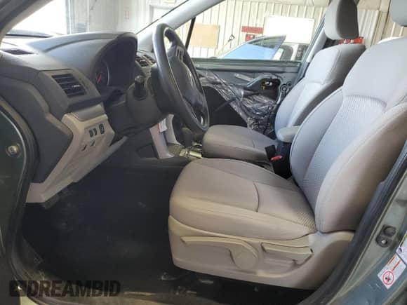 2015 Subaru Forester z VIN SA0123301, wystawiony jako Copart lot #54677574 z przebiegiem 58 430 mil mil oraz Szkoda całkowita • Salvage title. Historia ofert i sprzedaży dostępna na DreamBid. Obrazek 7.