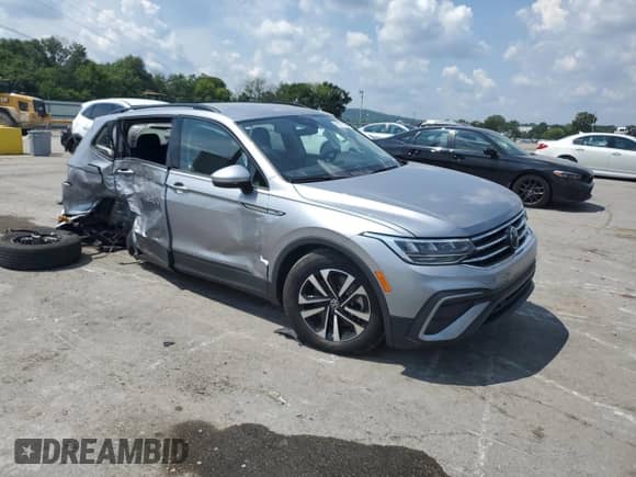 2024 Volkswagen Tiguan S с VIN 3VVRB7AX0RM231210, выставлен на аукционе Copart как лот 69077045 с пробегом 6 802 миль миль и Списание • Salvage title. История ставок и продаж доступна на DreamBid. Изображение 4.