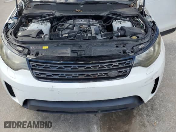2018 Land Rover Discovery SE z VIN SALRG2RV3JA058556, wystawiony jako Copart lot #85130745 z przebiegiem 65 155 mil mil oraz Czysty tytuł • Clean title. Historia ofert i sprzedaży dostępna na DreamBid. Obrazek 12.