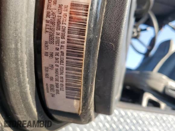 1995 Jeep Wrangler S with VIN 1J4FY19P1SP292836, listed as a Copart auction lot 81619205 with 191,997 mi miles and Clean title. Bid and sale history available at DreamBid. Image 12.