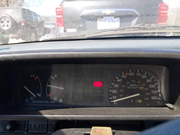 1988 Honda Civic with VIN JHMED6346JS001458, listed as a IAAI auction lot 41857021 with 80,979 mi miles and . Bid and sale history available at DreamBid. Image 7.