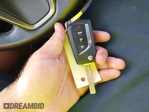 2021 Toyota Camry SE Nightshade z VIN 4T1G11AK8MU494510, wystawiony jako IAAI lot #43225311 z przebiegiem 73 978 mil mil oraz . Historia ofert i sprzedaży dostępna na DreamBid. Obrazek 11.