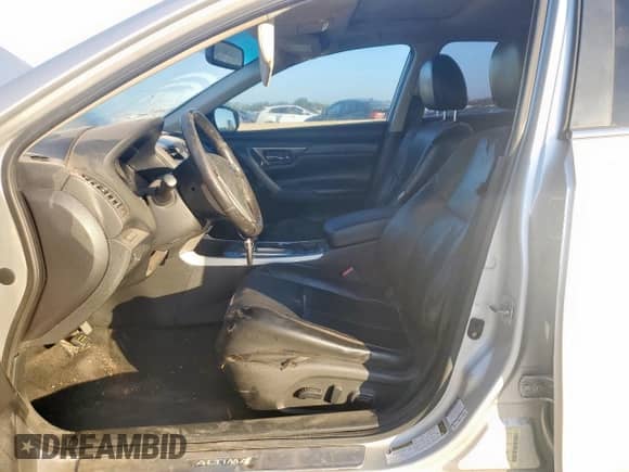 2015 Nissan Altima SL with VIN 1N4AL3AP3FN338289, listed as a Copart auction lot 82286675 with 209,538 mi miles and Clean title. Bid and sale history available at DreamBid. Image 7.