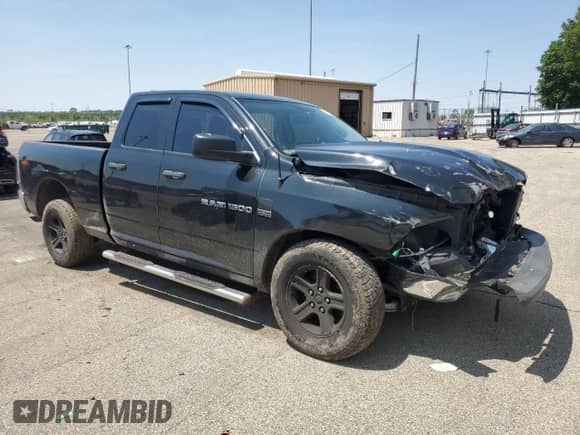 2011 Ram 1500 Sport с VIN 1D7RV1GT2BS568553, выставлен на аукционе Copart как лот 59187665 с пробегом 105 776 миль миль и Списание • Salvage title. История ставок и продаж доступна на DreamBid. Изображение 4.