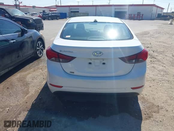 2016 Hyundai Elantra SE с VIN 5NPDH4AE7GH677457, выставлен на аукционе IAAI как лот 43485834 с пробегом 151 400 миль миль и . История ставок и продаж доступна на DreamBid. Изображение 16.