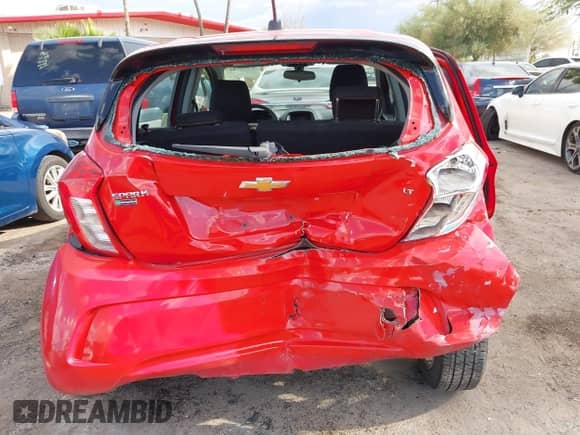 2020 Chevrolet Spark LT z VIN KL8CD6SA5LC415420, wystawiony jako IAAI lot #43041373 z przebiegiem 81 956 mil mil oraz . Historia ofert i sprzedaży dostępna na DreamBid. Obrazek 6.