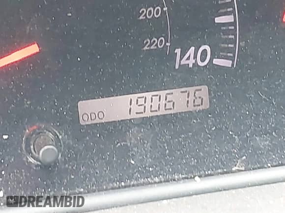 2005 Toyota Camry XLE z VIN 4T1BE32K05U043372, wystawiony jako IAAI lot #43552159 z przebiegiem 190 676 mil mil oraz . Historia ofert i sprzedaży dostępna na DreamBid. Obrazek 7.