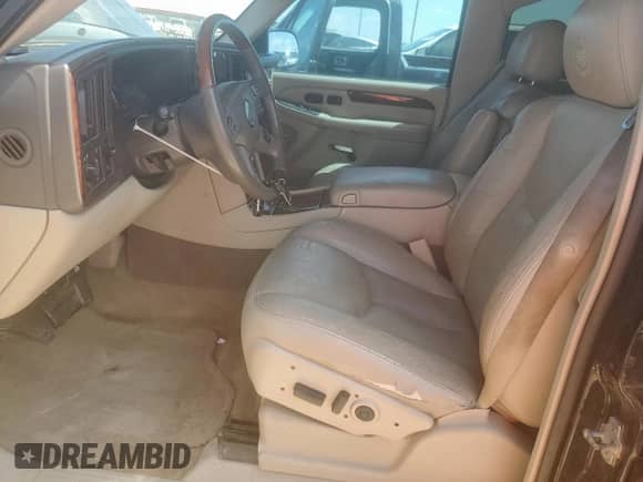 2005 Cadillac Escalade with VIN 1GYEK63N65R143560, listed as a Copart auction lot 67456325 with 186,480 mi miles and Clean title. Bid and sale history available at DreamBid. Image 7.