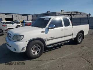2004 Toyota Tundra SR5 z VIN 5TBRT34164S440769, wystawiony jako Copart lot #68455875 z przebiegiem 263 192 mil mil oraz Czysty tytuł • Clean title. Historia ofert i sprzedaży dostępna na DreamBid. Obrazek 1.