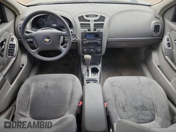 2006 Chevrolet Malibu 1FL z VIN 1G1ZS51836F197019, wystawiony jako Copart lot #63085675 z przebiegiem 188 422 mil mil oraz Szkoda całkowita • Salvage title. Historia ofert i sprzedaży dostępna na DreamBid. Obrazek 8.