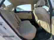 2015 Hyundai Sonata SE z VIN 5NPE24AF2FH144302, wystawiony jako Copart lot #81985855 z przebiegiem 215 222 mil mil oraz Czysty tytuł • Clean title. Historia ofert i sprzedaży dostępna na DreamBid. Obrazek 10.