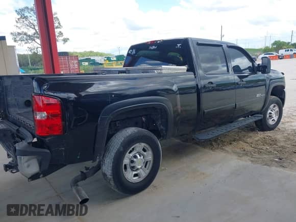 2007 Chevrolet Silverado 2500HD 1LT with VIN 1GCHK23K47F500580, listed as a IAAI auction lot 42573447 with 278,649 mi miles and . Bid and sale history available at DreamBid. Image 4.