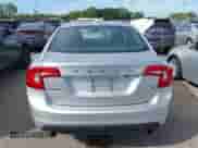 2012 Volvo S60 T5 с VIN YV1622FS4C2119410, выставлен на аукционе IAAI как лот 43118023 с пробегом 138 894 миль миль и . История ставок и продаж доступна на DreamBid. Изображение 16.