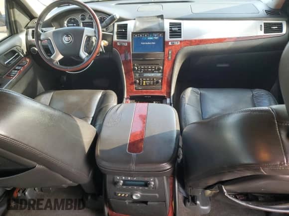 2011 Cadillac Escalade with VIN 1GYS3AEF4BR161964, listed as a Copart auction lot 83394334 with 147,525 mi miles and Salvage title. Bid and sale history available at DreamBid. Image 8.