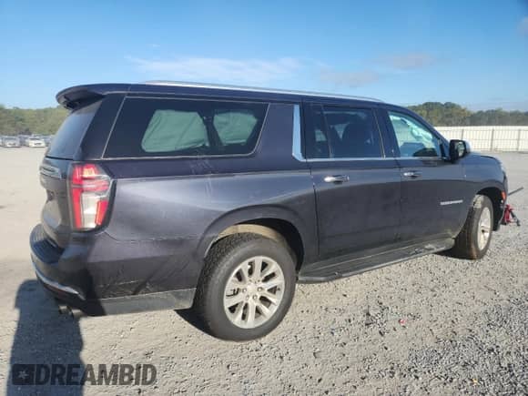 2022 Chevrolet Suburban Premier с VIN 1GNSKFKD3NR136459, выставлен на аукционе Copart как лот 85719605 с пробегом 80 058 миль миль и Списание • Salvage title. История ставок и продаж доступна на DreamBid. Изображение 3.