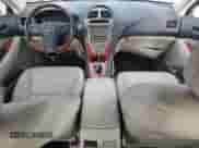 2007 Lexus ES 330 z VIN JTHBJ46G072113350, wystawiony jako Copart lot #82037865 z przebiegiem 207 788 mil mil oraz Szkoda całkowita • Salvage title. Historia ofert i sprzedaży dostępna na DreamBid. Obrazek 8.