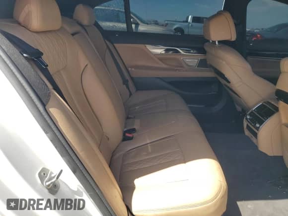 2016 BMW 7 Series 740i с VIN WBA7E2C52GG547465, выставлен на аукционе Copart как лот 67444965 с пробегом 133 943 миль миль и Списание • Salvage title. История ставок и продаж доступна на DreamBid. Изображение 10.