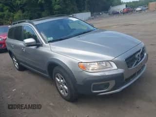 2011 Volvo XC70 3.2L with VIN YV4940BZ7B1096601, listed as a IAAI auction lot 42627512 with 178,556 mi miles and . Bid and sale history available at DreamBid. Image 1.