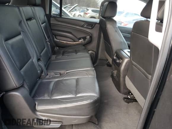 2019 Chevrolet Suburban LT с VIN 1GNSKHKC3KR334859, выставлен на аукционе Copart как лот 43214155 с пробегом 246 587 миль миль и Списание • Salvage title. История ставок и продаж доступна на DreamBid. Изображение 11.