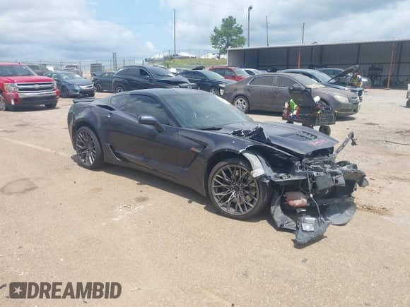 2015 Chevrolet Corvette Z06 3LZ with VIN 1G1YT2D6XF5601845, listed as a IAAI auction lot 42564055 with 99,989 mi miles and . Bid and sale history available at DreamBid. Image 1.