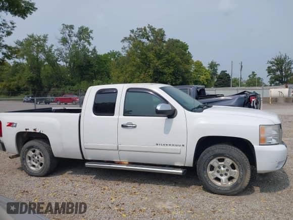 2007 Chevrolet Silverado 1500 1LT с VIN 1GCEK19C87Z644693, выставлен на аукционе IAAI как лот 43166933 с пробегом 135 621 миль миль и . История ставок и продаж доступна на DreamBid. Изображение 13.