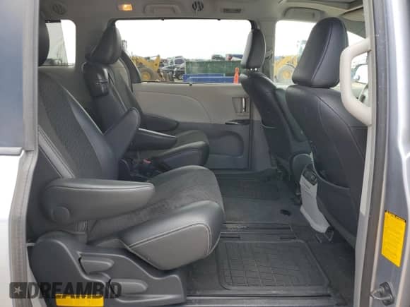 2014 Toyota Sienna SE with VIN 5TDXK3DC0ES412437, listed as a Copart auction lot 70558525 with 145,488 mi miles and Salvage title. Bid and sale history available at DreamBid. Image 11.