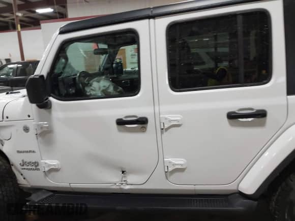 2021 Jeep Wrangler Unlimited Sahara с VIN 1C4HJXEG2MW655357, выставлен на аукционе IAAI как лот 41724695 с пробегом 37 644 миль миль и . История ставок и продаж доступна на DreamBid. Изображение 14.