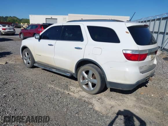 2013 Dodge Durango Citadel z VIN 1C4SDHET0DC571961, wystawiony jako IAAI lot #42050261 z przebiegiem 257 637 mil mil oraz . Historia ofert i sprzedaży dostępna na DreamBid. Obrazek 3.