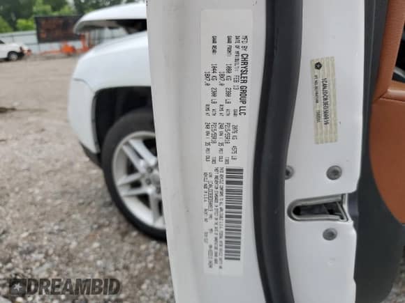 2014 Jeep Compass Limited z VIN 1C4NJDCB3ED500919, wystawiony jako Copart lot #63126535 z przebiegiem 99 312 mil mil oraz Szkoda całkowita • Salvage title. Historia ofert i sprzedaży dostępna na DreamBid. Obrazek 13.