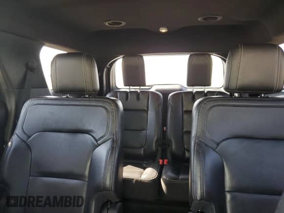 2018 Ford Explorer Limited z VIN 1FM5K8FH7JGB39204, wystawiony jako Copart lot #84937265 z przebiegiem 157 376 mil mil oraz Czysty tytuł • Clean title. Historia ofert i sprzedaży dostępna na DreamBid. Obrazek 10.