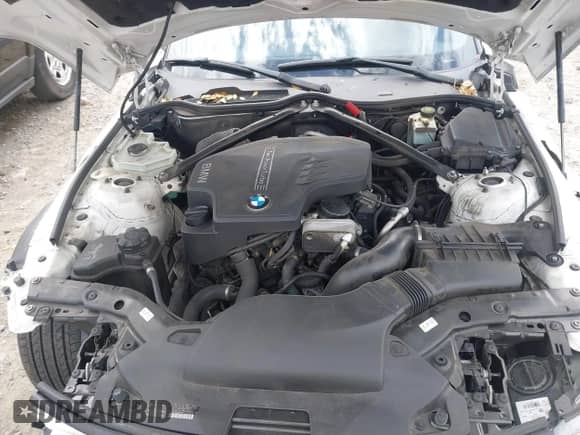2013 BMW Z4 sDrive28i with VIN WBALL5C5XDJ104436, listed as a IAAI auction lot 41742648 with 112,309 mi miles and . Bid and sale history available at DreamBid. Image 10.