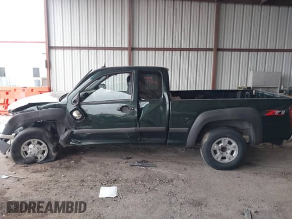 2004 Chevrolet Colorado Z71 with VIN 1GCDS198148125526, listed as a IAAI auction lot 41622477 with 194,664 mi miles and . Bid and sale history available at DreamBid. Image 14.