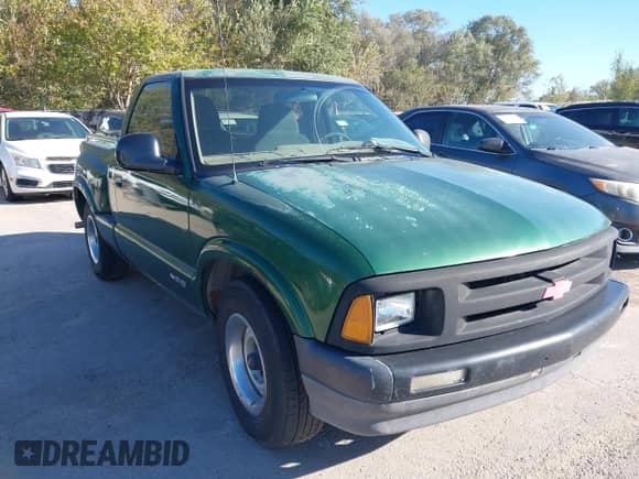 1997 Chevrolet S-10 LS с VIN 1GCCS1441V8100837, выставлен на аукционе IAAI как лот 43496367 с пробегом 159 496 миль миль и . История ставок и продаж доступна на DreamBid. Изображение 1.