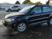 2015 Volkswagen Tiguan S с VIN WVGAV7AX5FW524725, выставлен на аукционе Copart как лот 84658085 с пробегом 126 708 миль миль и Списание • Salvage title. История ставок и продаж доступна на DreamBid. Изображение 14.