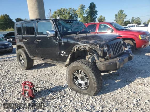 2008 Jeep Wrangler Unlimited X with VIN 1J4GA39198L531419, listed as a Copart auction lot 80160815 with 121,043 mi miles and Clean title. Bid and sale history available at DreamBid. Image 4.