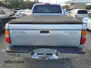 2003 Toyota Tacoma z VIN 5TEWN72N93Z264464, wystawiony jako Copart lot #82414875 z przebiegiem 231 483 mil mil oraz Czysty tytuł • Clean title. Historia ofert i sprzedaży dostępna na DreamBid. Obrazek 6.