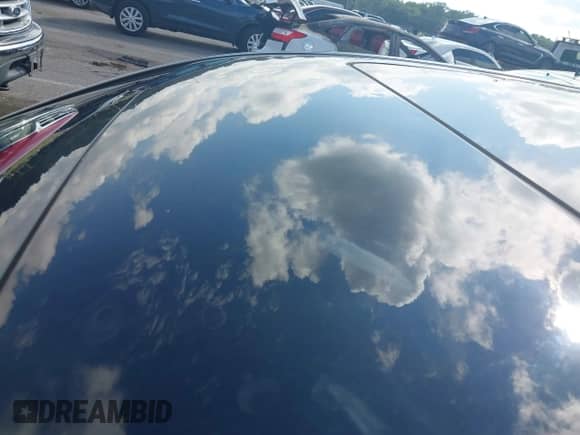 2014 Hyundai Equus Signature with VIN KMHGH4JH1EU084554, listed as a IAAI auction lot 43280780 with 120,625 mi miles and . Bid and sale history available at DreamBid. Image 6.