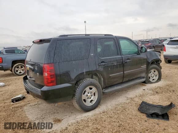 2008 Chevrolet Tahoe LS with VIN 1GNFC13C08R111448, listed as a Copart auction lot 70293865 with 201,258 mi miles and Salvage title. Bid and sale history available at DreamBid. Image 3.
