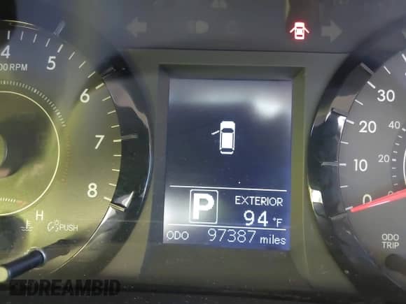 2016 Toyota Sienna L with VIN 5TDZK3DC4GS695422, listed as a IAAI auction lot 42695719 with 97,387 mi miles and . Bid and sale history available at DreamBid. Image 15.