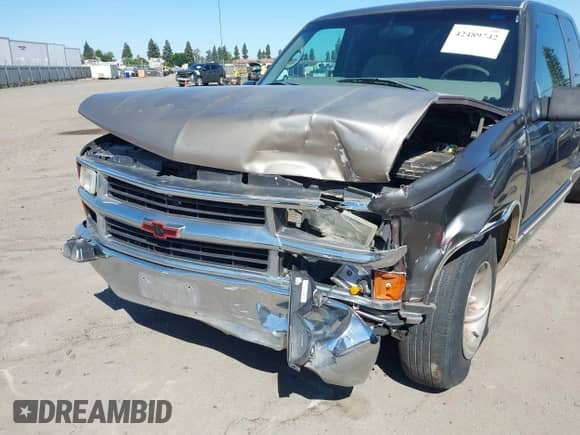 1999 Chevrolet Silverado 1500 с VIN 1GCEC19RXXR137036, выставлен на аукционе IAAI как лот 42489742 с пробегом 212 241 миль миль и . История ставок и продаж доступна на DreamBid. Изображение 6.